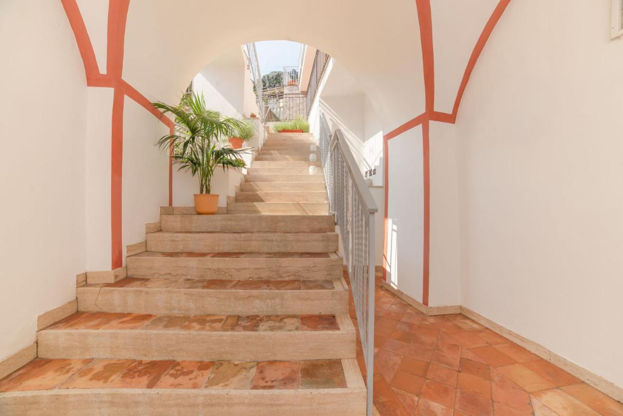 Aquarius Maiori B&B Екстериор снимка