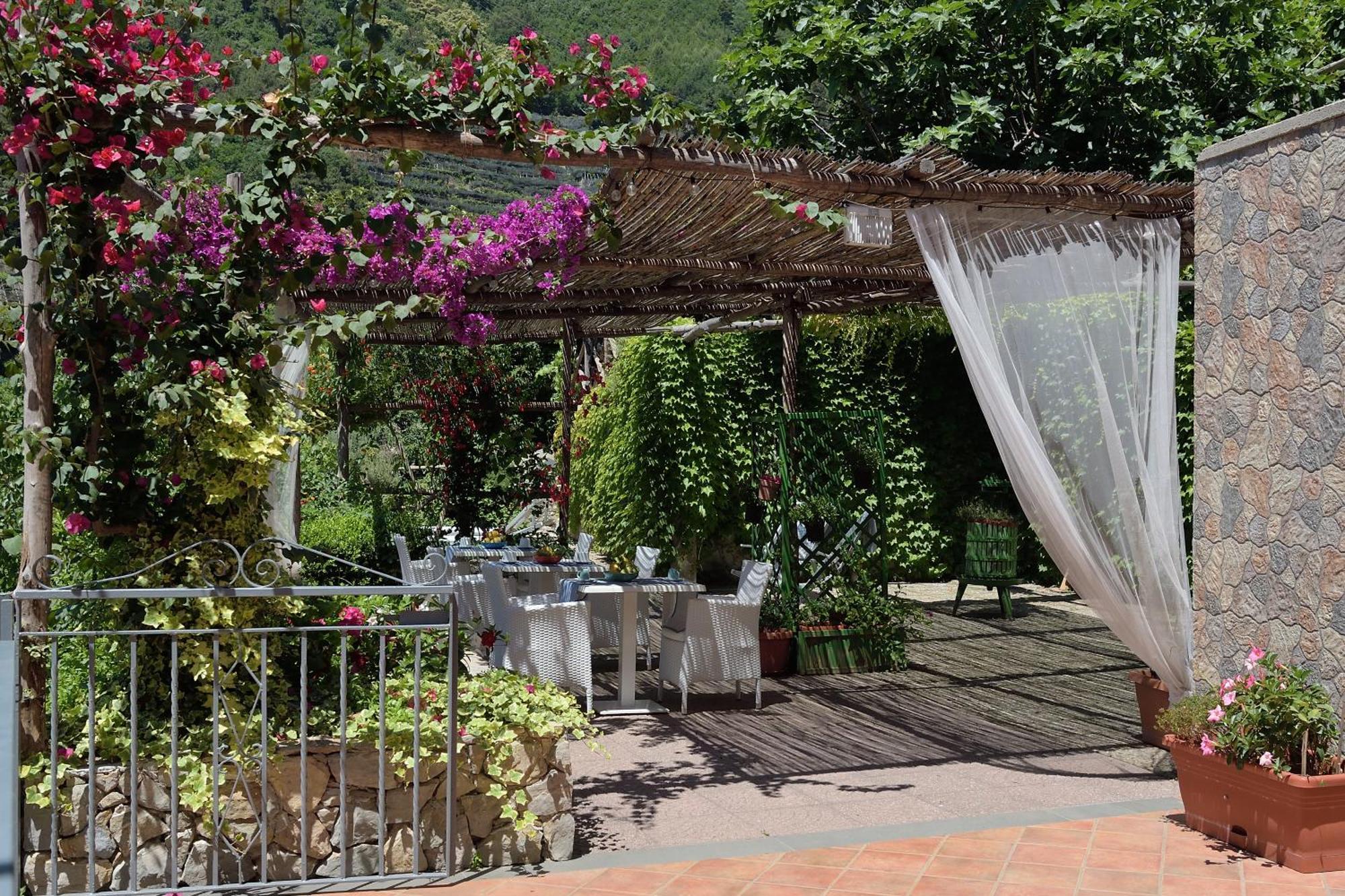 Aquarius Maiori B&B Екстериор снимка